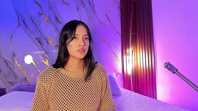 Chat +18 de Emmiicute ao vivo