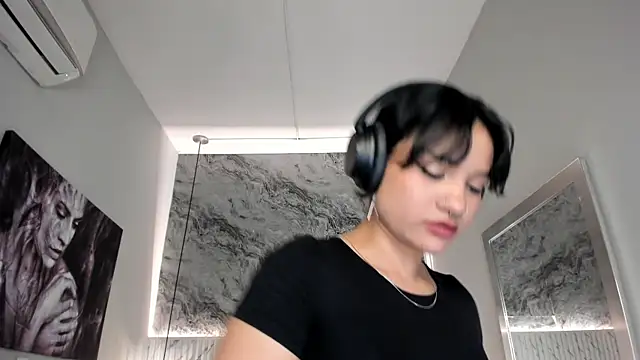 Czat XXX na żywo – renee_shelby_