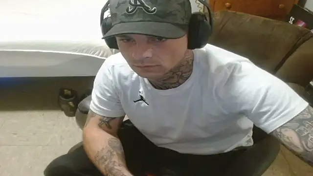 Chatroom XXX en direct de DADDY_KANE8---