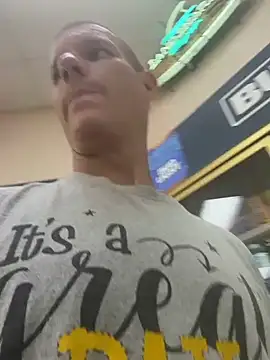 הופעת וובקאם של JockNThirsty
