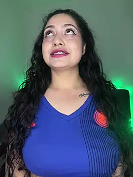 Amyy_1's Live XXX Chat