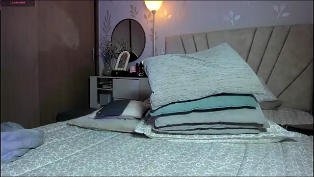 Chat +18 de alejandrarosse__ ao vivo