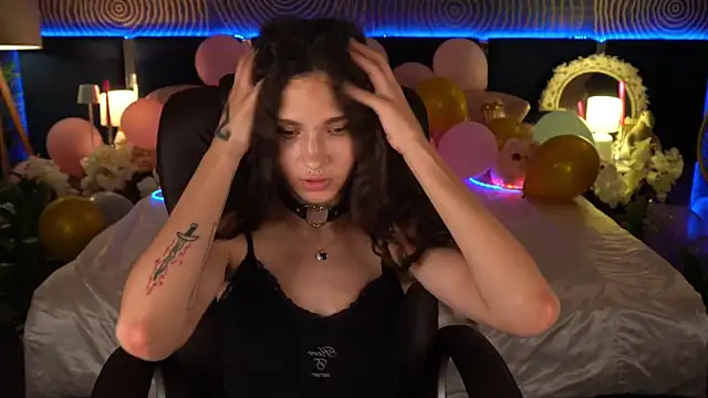 BabyFlowerr: απευθείας συνομιλία ΧΧΧ