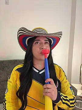 Chat +18 de KallyMyller1 ao vivo