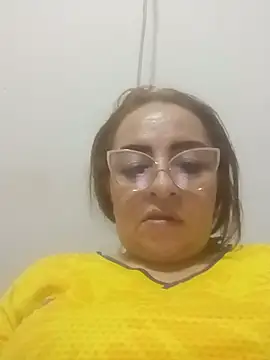 tany90's Live XXX Chat