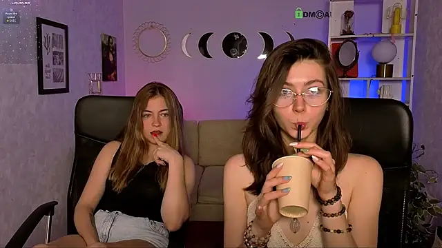 Chat +18 de kitniss_dreamy ao vivo