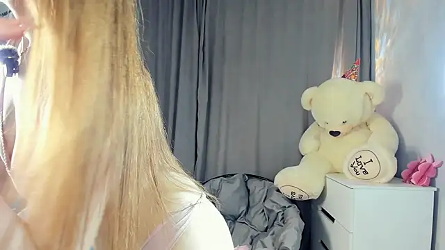 BelleDream Adlı Modelin Canlı XXX Sohbeti