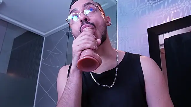 thomas_montiel Live XXX Chat