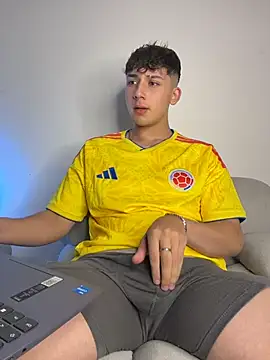 Chat +18 de OLIVER_K ao vivo