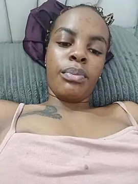 prettysuri22's Live XXX Chat