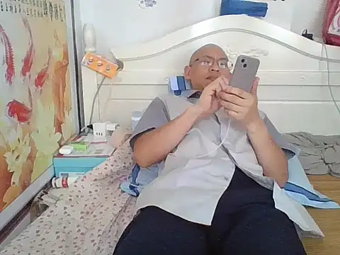 XXX chat uživo modela benly888