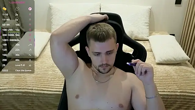 Larstar01 – Naživo XXX chat