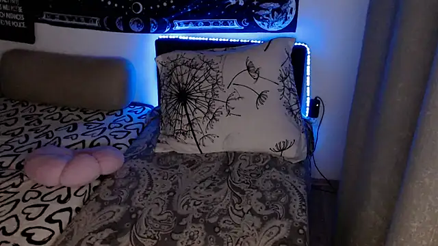 XXX chat uživo modela AlienforTwenty