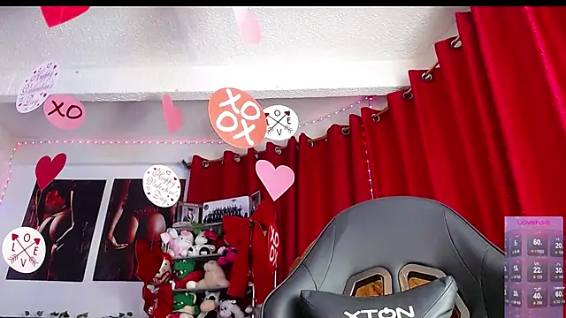Niky_777 élő XXX-chatje