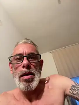 crisfootlicker XXX чат на живо