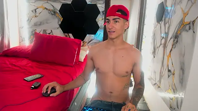 Goldendesirexx's Live XXX Chat