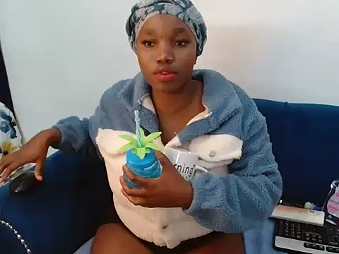EbonyBabe020's Live XXX Chat