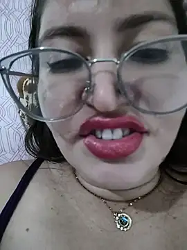 Chat +18 de Fetichista23 ao vivo