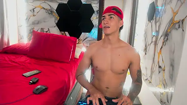 Goldendesirexx Chat XXX in diretta