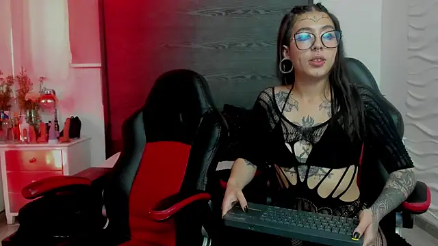 inkedsinners_ Chat XXX in diretta