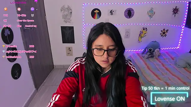 Chat XXX en directo de Cherry_blush_