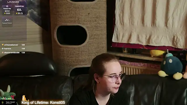 GamerGirl_Eve Adlı Modelin Canlı XXX Sohbeti