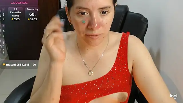 spicey_latina's Live XXX Chat