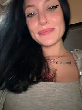 Chat +18 de Melissa_crazy ao vivo