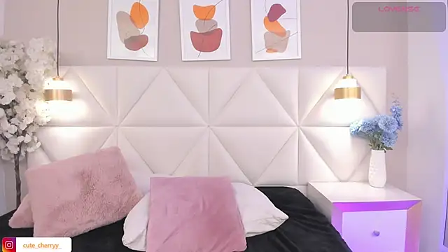 cute__cherry_ Adlı Modelin Canlı XXX Sohbeti