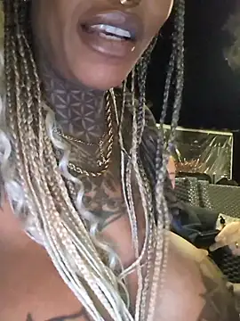 DarkDea's Live XXX Chat