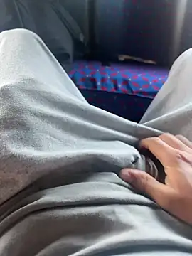 Lust_guy27 在線直播表演