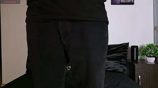 alex_noa Adlı Modelin Canlı XXX Sohbeti