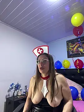 kaylaMinov_'s Live XXX Chat