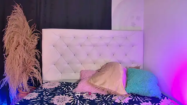 tatixxxvega 现场XXX聊天