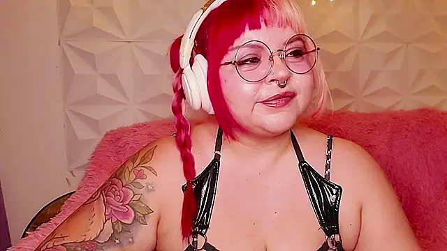 Satyn_doll Adlı Modelin Canlı XXX Sohbeti