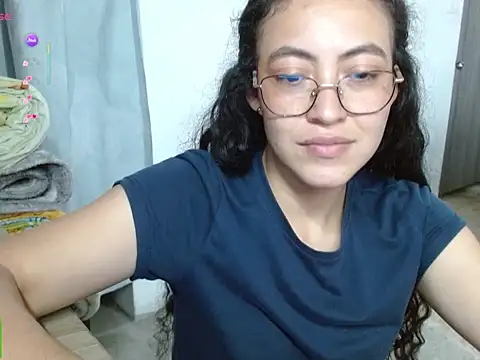 Amitlu_ Chat XXX in diretta
