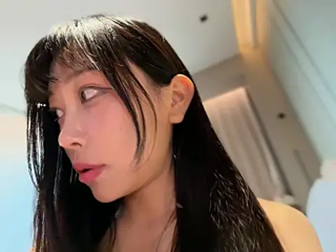 Uizzq3u-'s Live XXX Chat