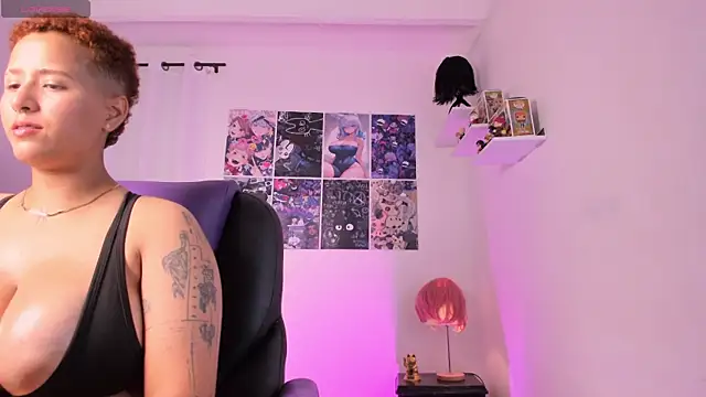 LiaaMoretzz's Live XXX Chat