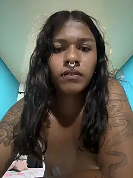 cam11_07 Adlı Modelin Web Kamerası Şovu