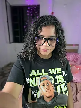 Simone_Miller – Naživo XXX chat