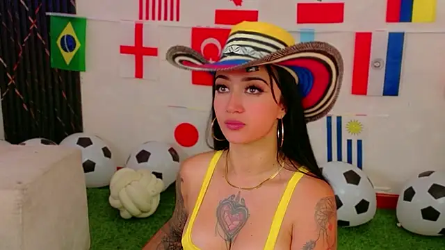 EmmyEvans1 Live XXX-Chat