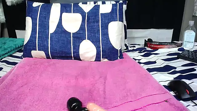 Czat XXX na żywo – MissBOOBSDIVA21