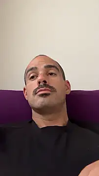 Chat +18 de codyross ao vivo