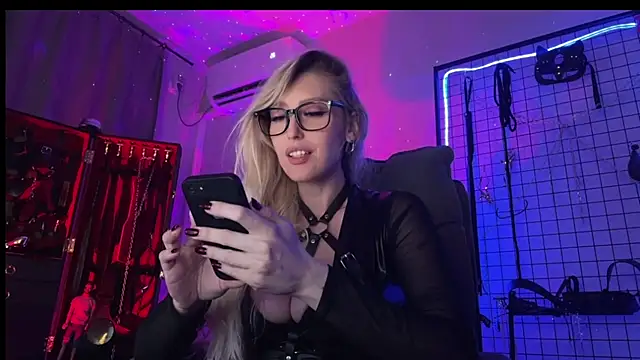Czat XXX na żywo – Liya_Liss