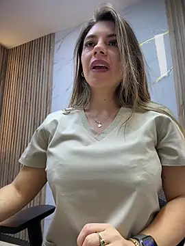 Онлайн чат XXX alicee16