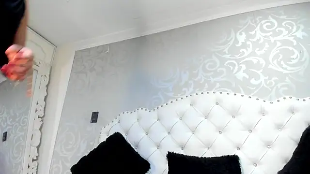 LilithBoneth Live XXX-chat