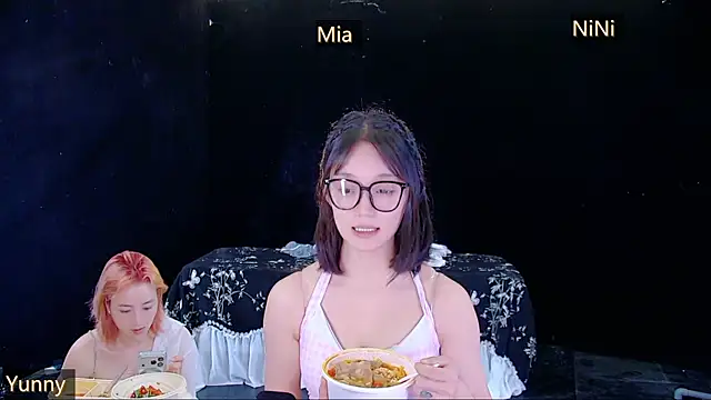MiNi-U 现场XXX聊天