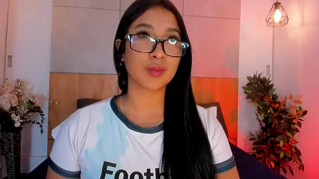 BellaHarllow Chat XXX live