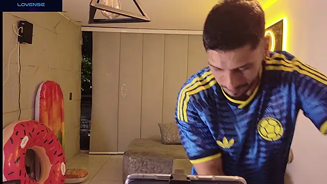 Seth_Vegaa – Naživo XXX chat
