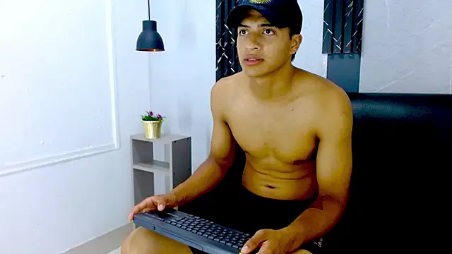 Вебкам-шоу MaxWyatt_